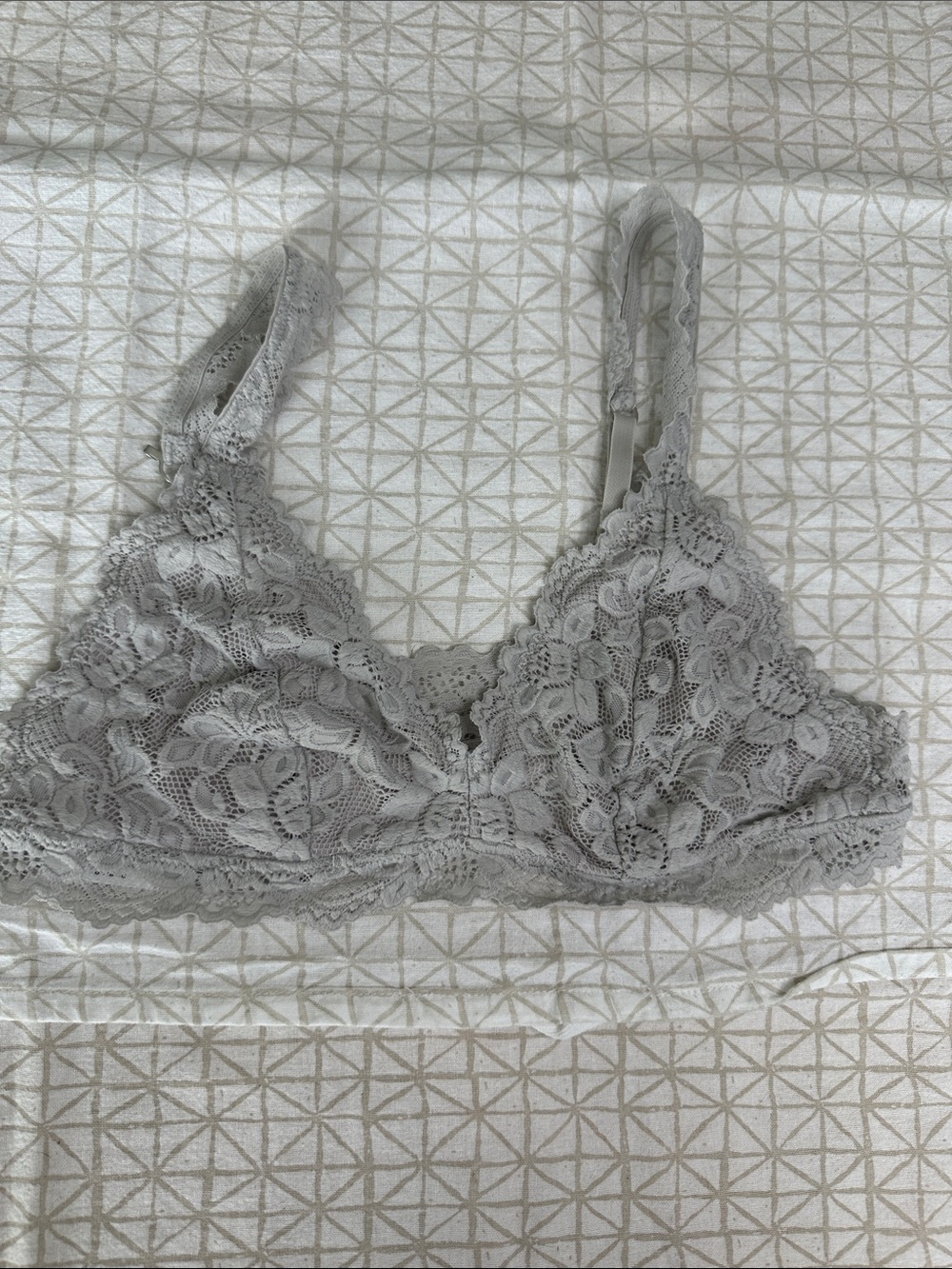 Everyday Lace Bralette in Gray